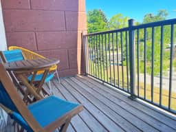 *NEW* Great Escape 404: 2BR Condo Near Downtown and Bay