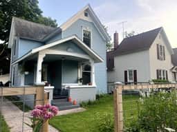 4BR Downtown House 213 W 10th St.