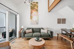 Japandi | 3BD Townhome| Near Downtown | Beaches | Wineries