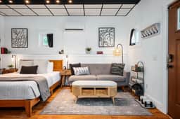 L Studio |Close to Downtown|Beaches|Wineries