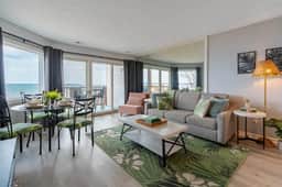Waterfront Haven 215|Balcony|Direct Beach Access|Near Downtown