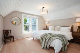 Astra Cottage | Hot Tub | 3BR Near Downtown & TART Trail | Grill