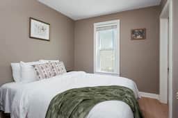 Astra Cottage | Hot Tub | 3BR Near Downtown & TART Trail | Grill
