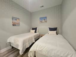 The Cove 5 | 2BR | Rooftop Patio | Downtown
