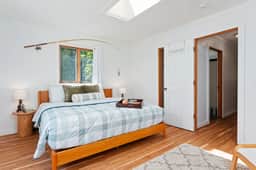Camp Haven | Sandpiper Cottage | 4BR Beachfront | Glen Lake