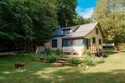Camp Haven | Mallard Cabin | 3BR | Near Glen Lake
