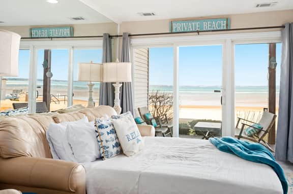 Coastal Serenity 108 |Beachfront Condo |Near Downtown
