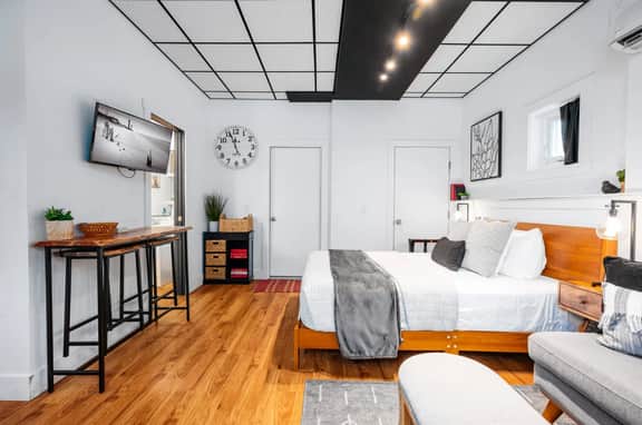 L Studio |Close to Downtown|Beaches|Wineries