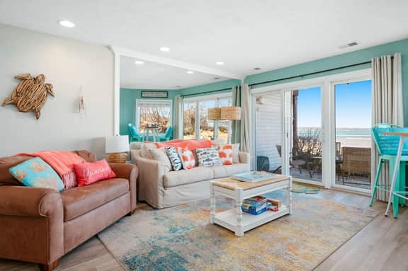 Sandy Haven 109|Direct Beach Access| Downtown + Tart Trail