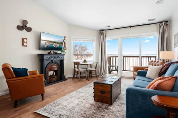 Stateroom 322 | Beachfront Condo | Downtown + Tart Trail