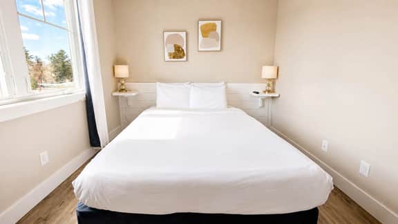 The Ember 13 | 2BR | Rooftop Patio | Downtown
