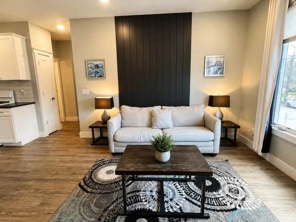 The Haven 10 | 2BR | Rooftop Patio |Downtown