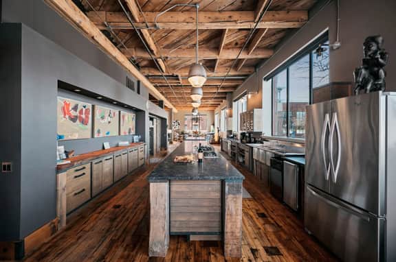 Unique 4000Sq Ft. 4BR w chef kitchen Boardman Loft
