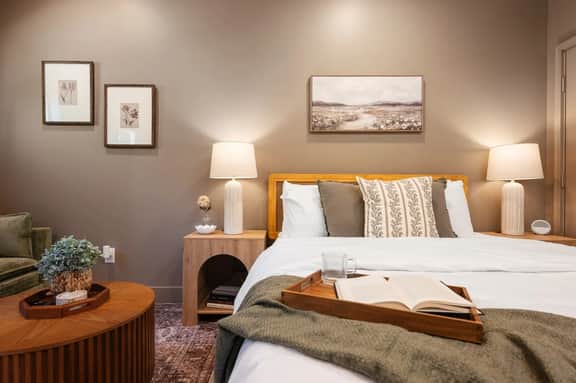 Sage Solace Studio | Near Downtown & Beaches