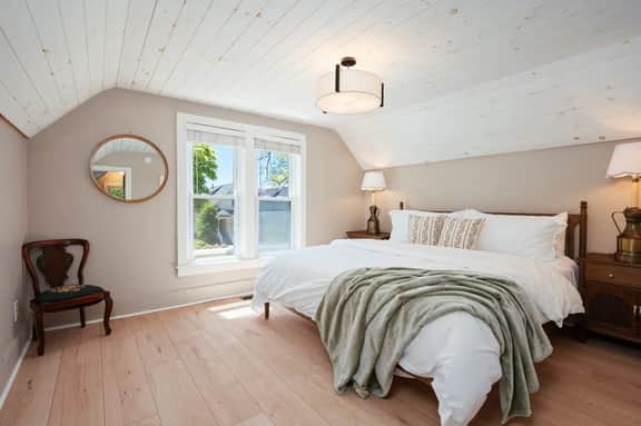 Astra Cottage | Hot Tub | 3BR Near Downtown & TART Trail | Grill