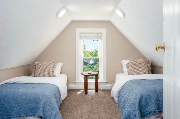 Luna Cottage | Hot Tub | 3BR Near Downtown & TART Trail | Grill