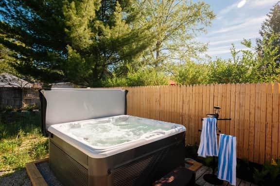 Northern Sky Cottages | 8BR | 4BA | 2 Hot Tubs | Game Shed & Private Yard