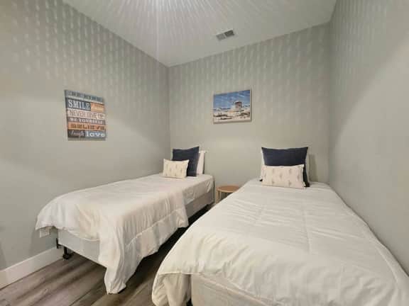 The Cove 5 | 2BR | Rooftop Patio | Downtown