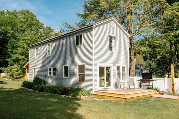Camp Haven | Sandpiper Cottage | 4BR Beachfront | Glen Lake