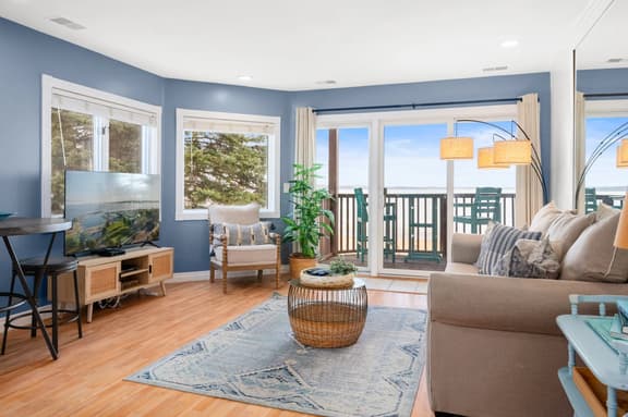 Sauna Beach Bliss 211|Balcony|Beach Front|Beach|Downtown