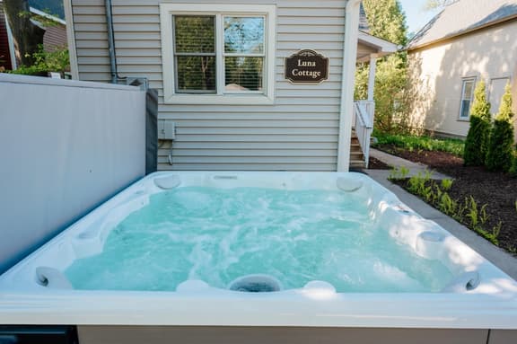 Northern Sky Cottages | 8BR | 4BA | 2 Hot Tubs | Game Shed & Private Yard